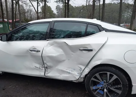 2016 Nissan Maxima 3.5S z USA, uszkodzony, nr VIN 1N4AA6AP5GC384940